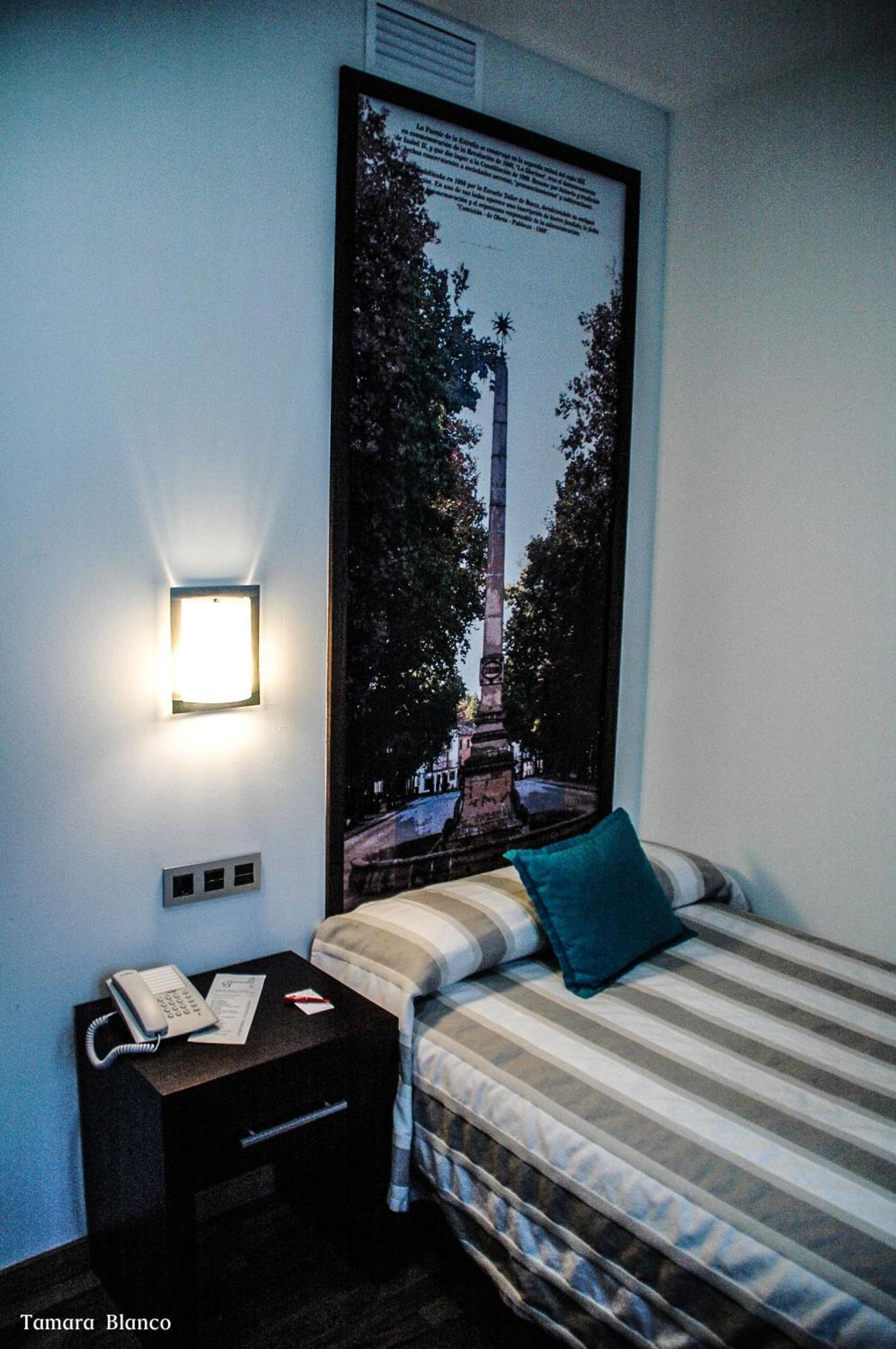 Hostal Aznaitin Baeza Zimmer foto