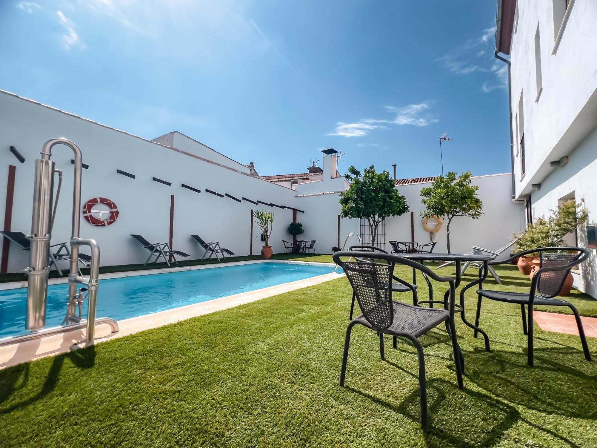 Hostal Aznaitin Baeza Exterior foto